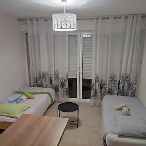 Studio Zen Avec Balcon En Plein Centre Appartement